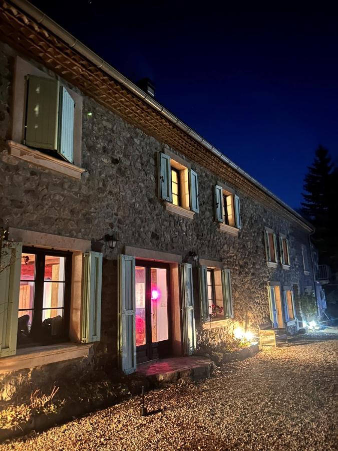Lerefugedetiti Villa Buissard Exterior photo